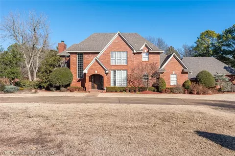 6911 S Q Ct, Fort Smith, AR 72903