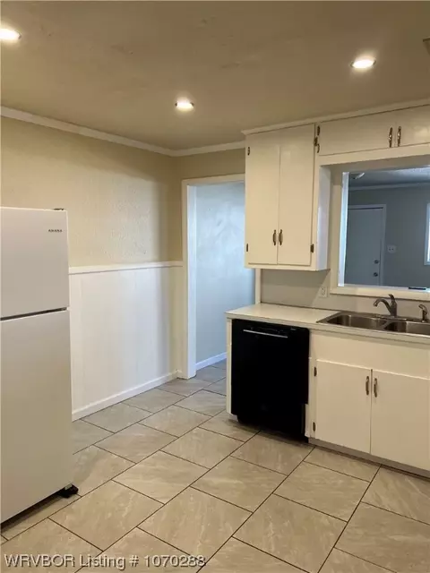 Kitchen - 4101 S Q St, Fort Smith, AR 72903 photo 1 of 2