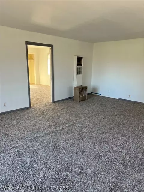 Living - 4101 S Q St, Fort Smith, AR 72903 photo 4 of 4