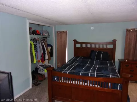 Bedroom - 13662 Watalula Rd, Ozark, AR 72949 photo 2 of 4