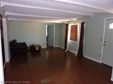 Living - 13662 Watalula Rd, Ozark, AR 72949 photo 7 of 9