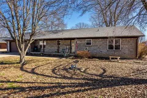 333 Meadors Dr, Alma, AR 72921