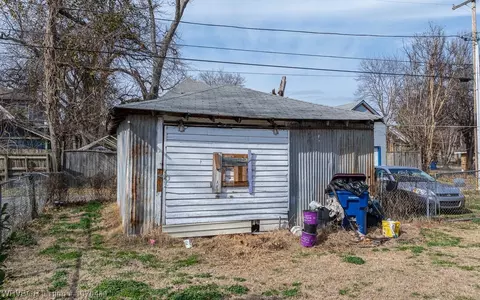 Exterior - 415 17th St, Fort Smith, AR 72901 photo 5 of 6