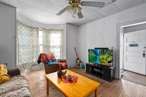 Living - 415 17th St, Fort Smith, AR 72901 photo 2 of 5