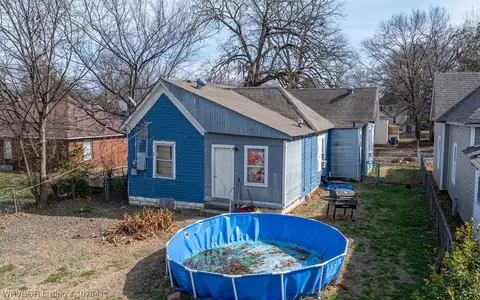 Exterior - 415 17th St, Fort Smith, AR 72901 photo 6 of 6