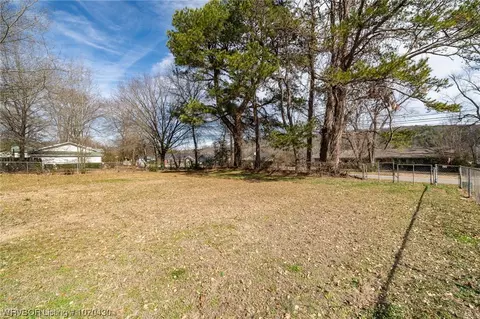 Exterior - 712 N 3rd St, Ozark, AR 72949 photo 6 of 8