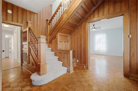 Entry Way - 712 N 3rd St, Ozark, AR 72949 photo 1 of 5