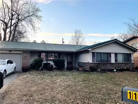 115 Dartmouth Ln, Fort Smith, AR 72908