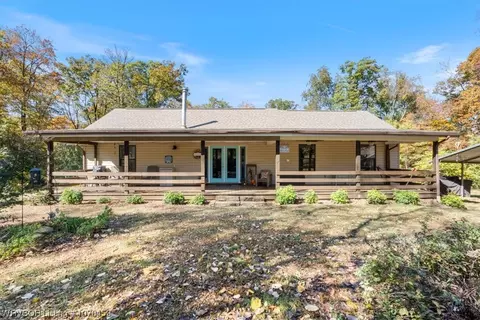 12418 Bunyard Rd, Winslow, AR 72959