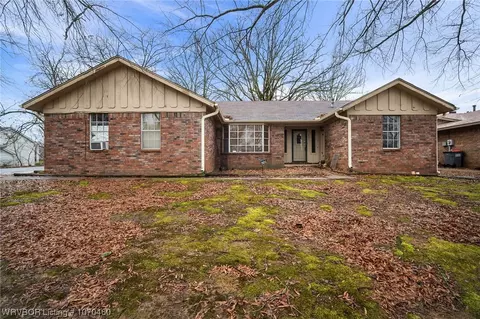 501 M St, Barling, AR 72923
