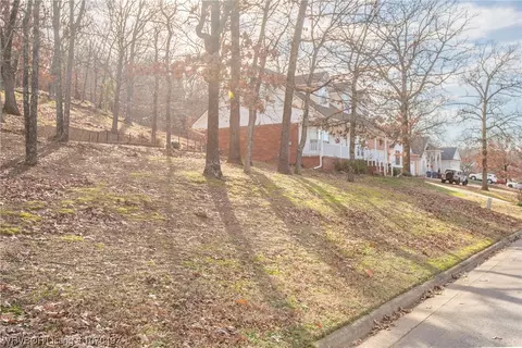 View/Area - 3524 Coventry Ln, Fort Smith, AR 72908 photo 1 of 3