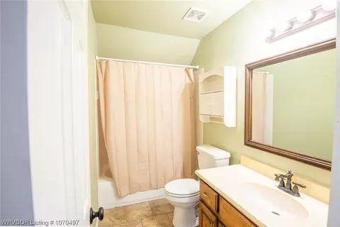 Bath - 3524 Coventry Ln, Fort Smith, AR 72908 photo 4 of 4