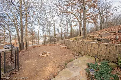 Exterior - 3524 Coventry Ln, Fort Smith, AR 72908 photo 3 of 5