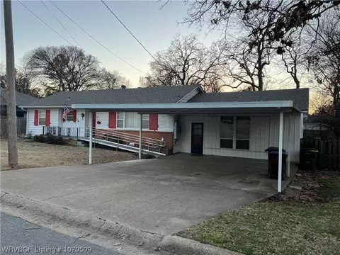 2100 Wolfe Ln, Fort Smith, AR 72901 photo 3