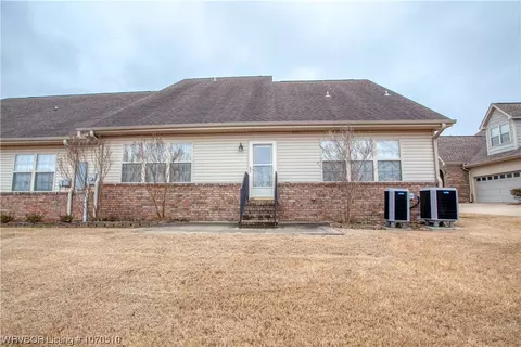 Exterior - 4002 Logan Ln, Fort Smith, AR 72903 photo 11 of 13