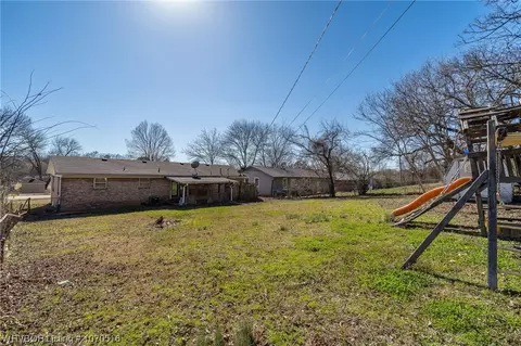 Exterior - 2615 Memphis St, Fort Smith, AR 72901 photo 11 of 15