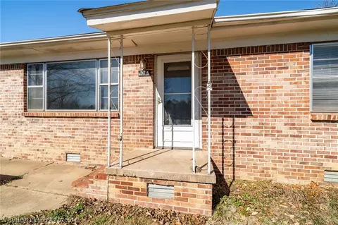 Exterior - 2615 Memphis St, Fort Smith, AR 72901 photo 5 of 15