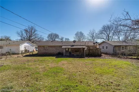 Exterior - 2615 Memphis St, Fort Smith, AR 72901 photo 9 of 15