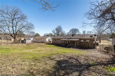 Exterior - 2615 Memphis St, Fort Smith, AR 72901 photo 12 of 15