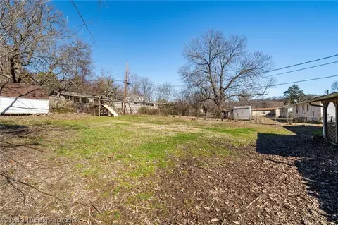 Exterior - 2615 Memphis St, Fort Smith, AR 72901 photo 13 of 15