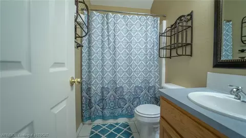 Bath - 6108 Sandy Parker Ct, Fort Smith, AR 72916 photo 4 of 5