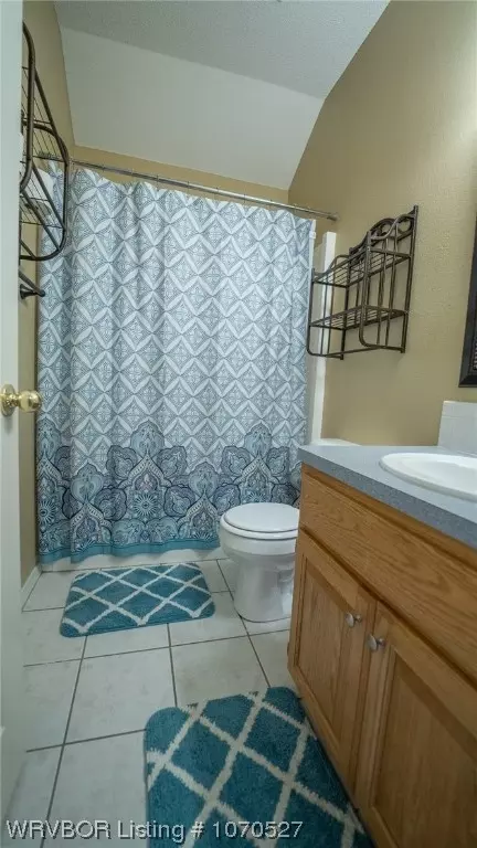 Bath - 6108 Sandy Parker Ct, Fort Smith, AR 72916 photo 5 of 5