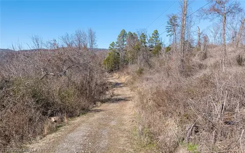 9966 Highway 282, Mountainburg, AR 72946