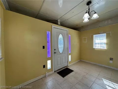 Entry Way - 917 N 18th, Fort Smith, AR 72901 photo 1 of 2