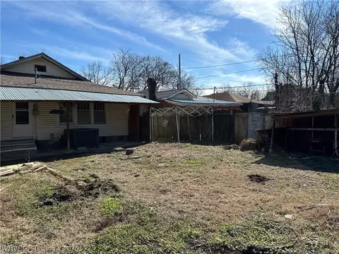 Exterior - 917 N 18th, Fort Smith, AR 72901 photo 5 of 10