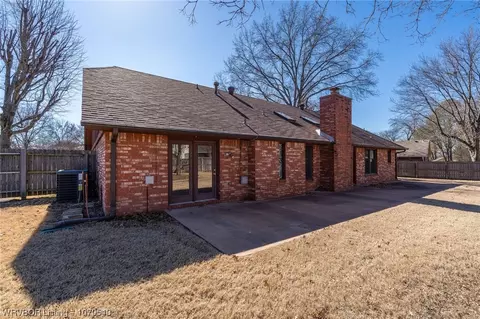 Exterior - 3113 Ramsgate Way, Fort Smith, AR 72908 photo 4 of 7
