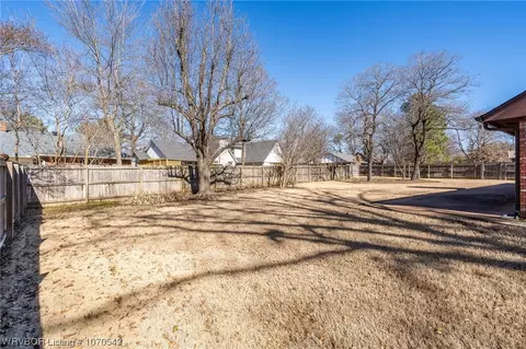 Exterior - 3113 Ramsgate Way, Fort Smith, AR 72908 photo 3 of 7