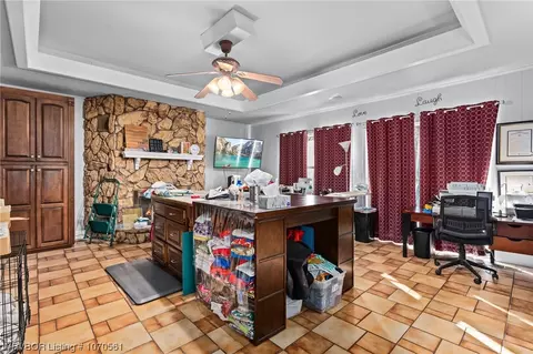 Kitchen - 10728 Hunters Point Rd, Fort Smith, AR 72903 photo 6 of 7