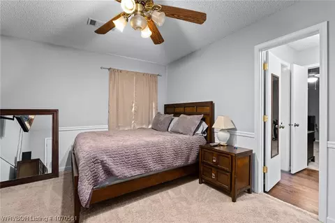 Bedroom - 10728 Hunters Point Rd, Fort Smith, AR 72903 photo 4 of 8