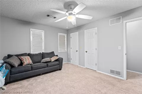 Bedroom - 10728 Hunters Point Rd, Fort Smith, AR 72903 photo 7 of 8