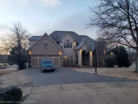 4717 W Mossy Oak Trl, Rogers, AR 72758