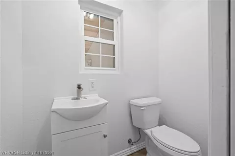 Bath - 2514 S 57th St, Fort Smith, AR 72903 photo 4 of 5