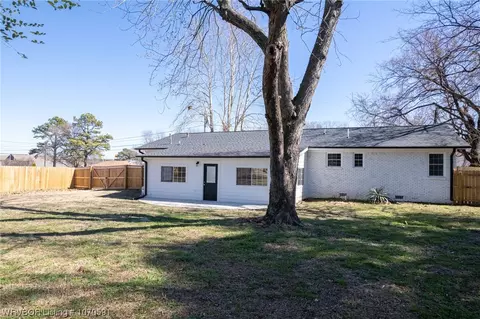 Exterior - 2514 S 57th St, Fort Smith, AR 72903 photo 3 of 7