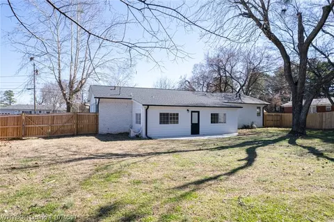 Exterior - 2514 S 57th St, Fort Smith, AR 72903 photo 4 of 7
