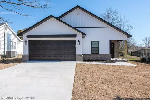 2614 N 37th St, Fort Smith, AR 72904