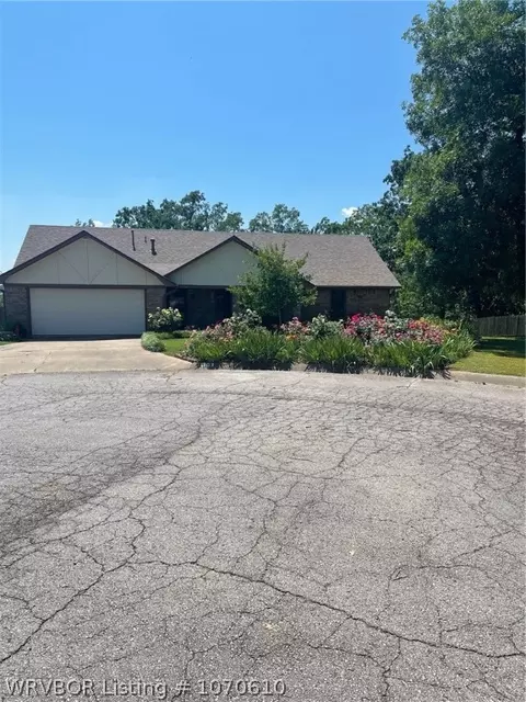 1203 Butterfield Trl, Van Buren, AR 72956