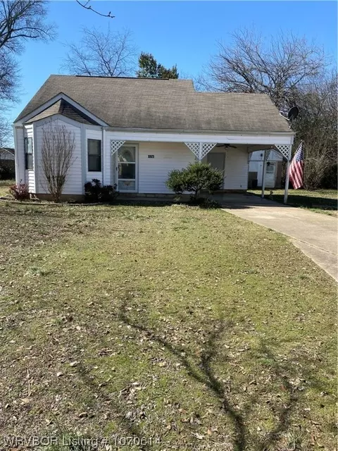 126 Walnut Grove St, Waldron, AR 72958