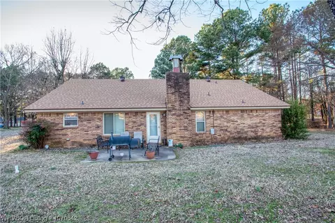 Exterior - 12300 Tennessee Cir, Fort Smith, AR 72916 photo 7 of 12