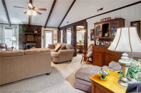 Living - 12300 Tennessee Cir, Fort Smith, AR 72916 photo 2 of 4