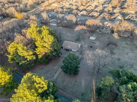 View/Area - 12300 Tennessee Cir, Fort Smith, AR 72916 photo 4 of 5