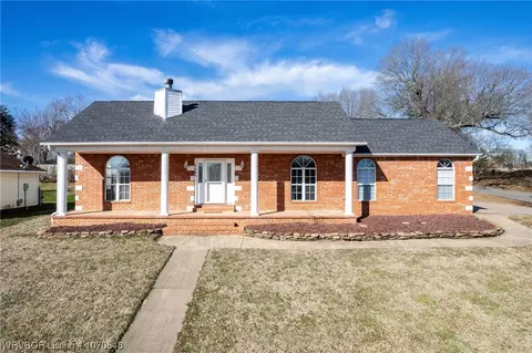 2605 Broken Hill Dr, Van Buren, AR 72956