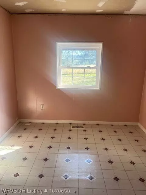 804 E Mckenzie Ave, Pocola, OK 74902 photo 18