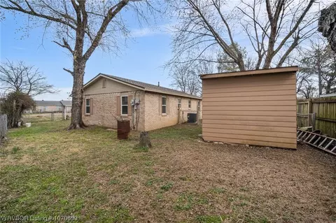 Exterior - 3425 Eton Ave, Fort Smith, AR 72908 photo 5 of 9