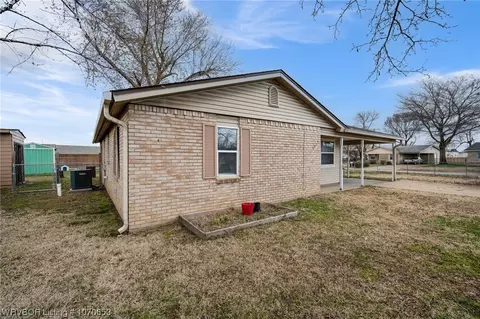 Exterior - 3425 Eton Ave, Fort Smith, AR 72908 photo 6 of 9