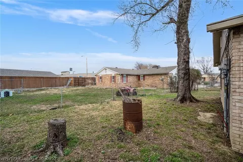 Exterior - 3425 Eton Ave, Fort Smith, AR 72908 photo 3 of 9