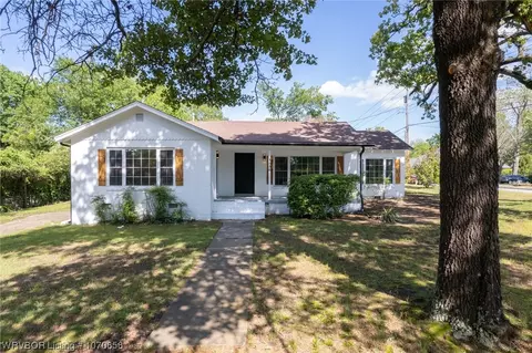 1535 S 37th St, Fort Smith, AR 72903